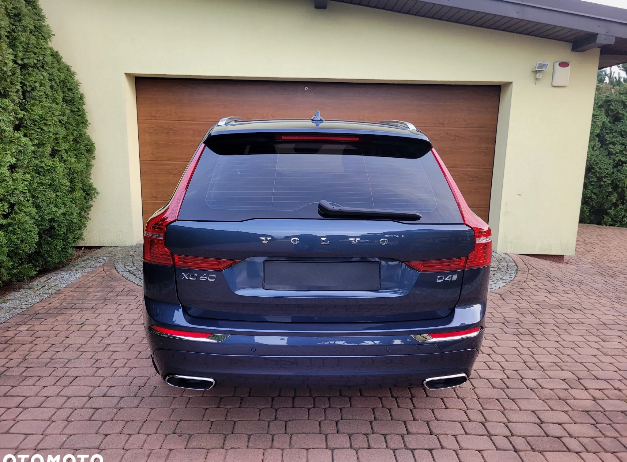 Volvo XC 60 cena 113500 przebieg: 201000, rok produkcji 2019 z Opoczno małe 781